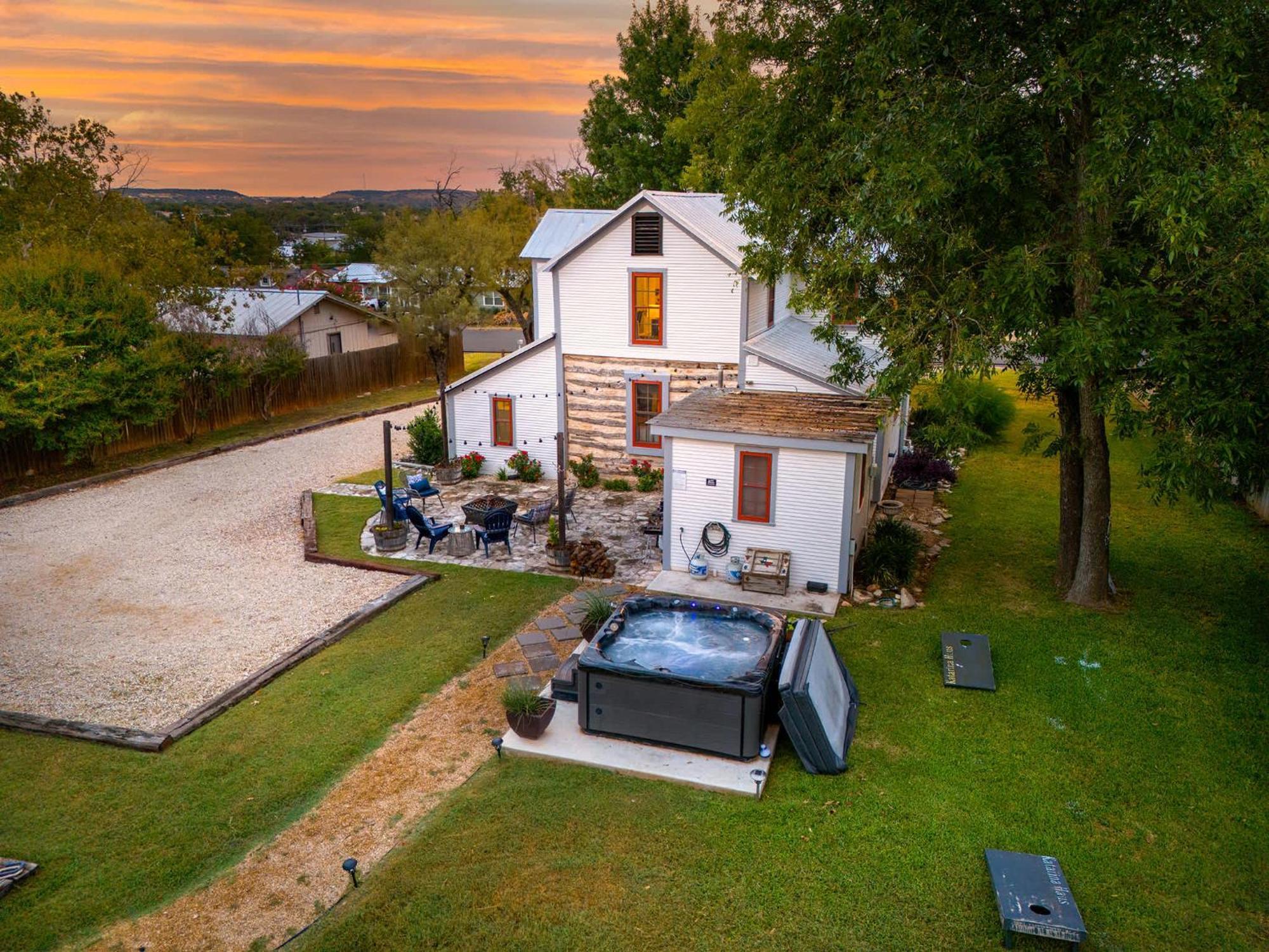 Katarina Haus - Hot Tub & Fire Pit Villa Fredericksburg Ngoại thất bức ảnh