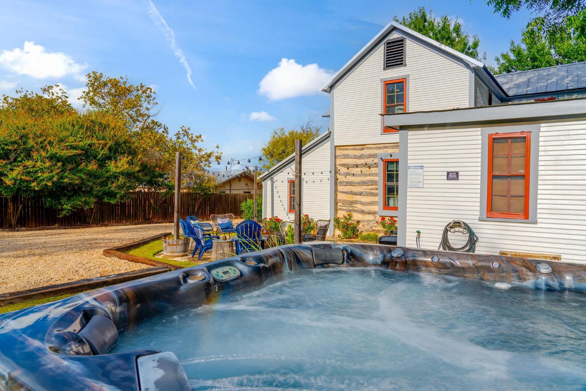 Katarina Haus - Hot Tub & Fire Pit Villa Fredericksburg Ngoại thất bức ảnh